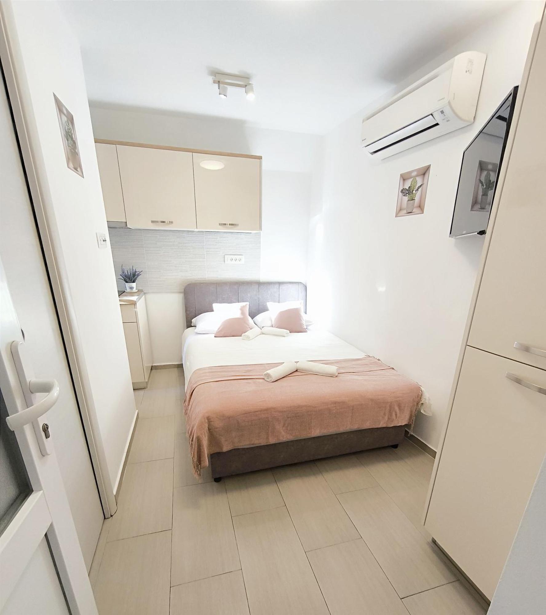 Central Apartment & Room Niko Split Exteriér fotografie