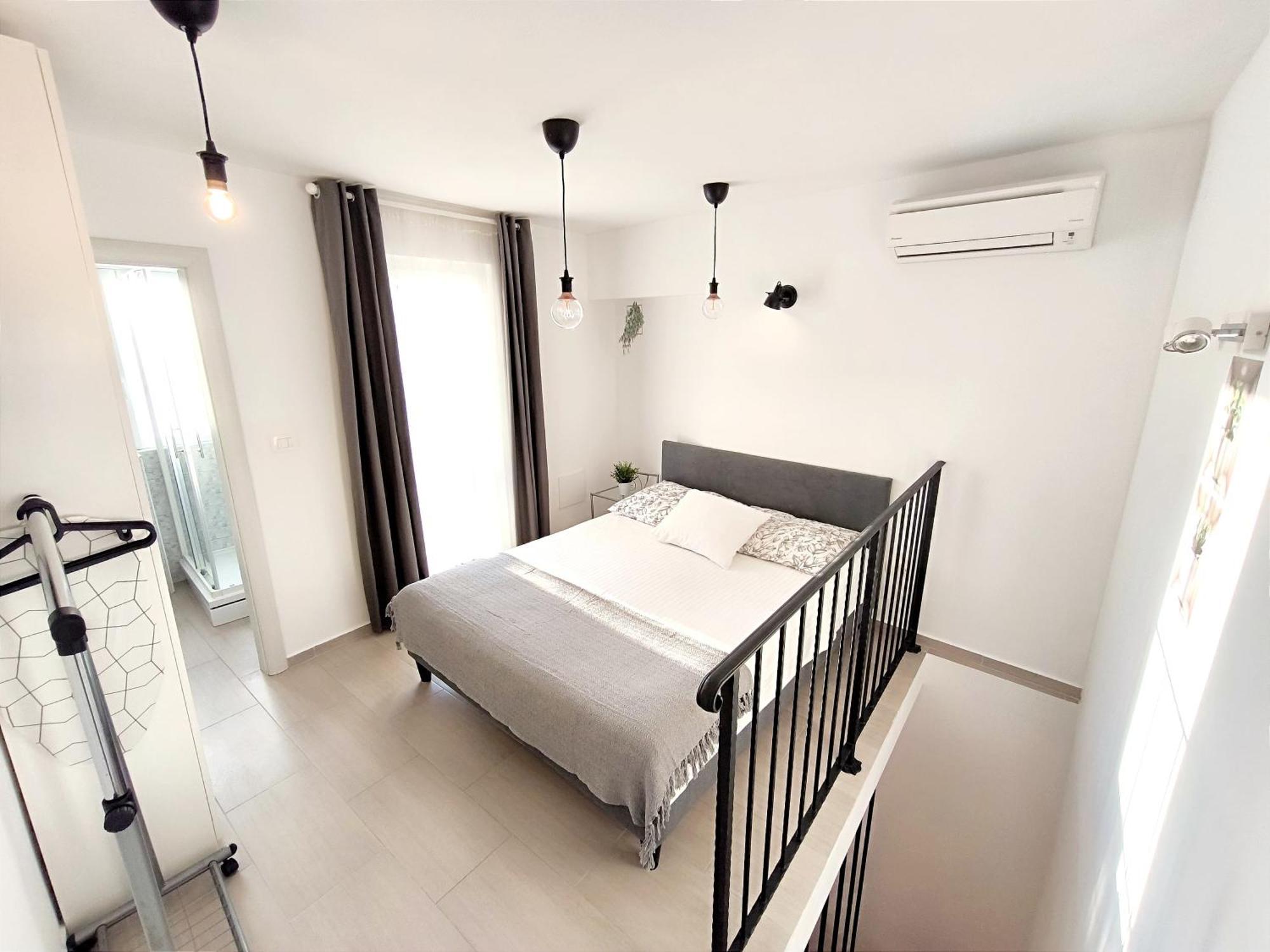 Central Apartment & Room Niko Split Exteriér fotografie